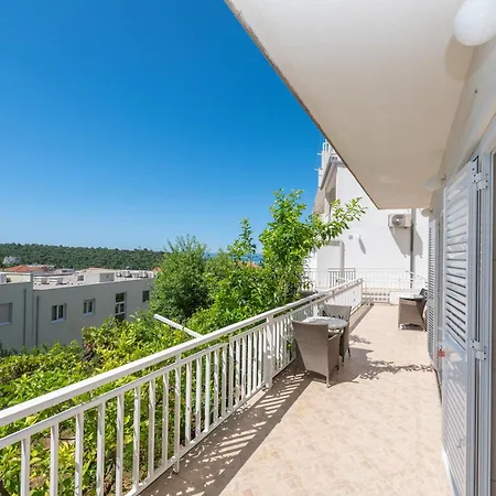 Sani Apartamento Makarska
