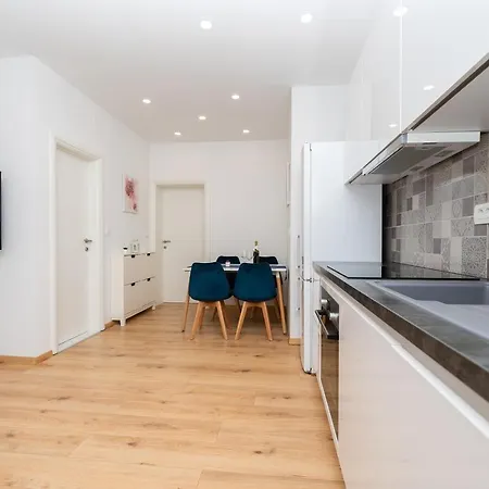 Apartment Sani Makarska
