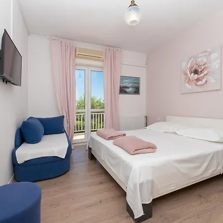 Apartment Sani *